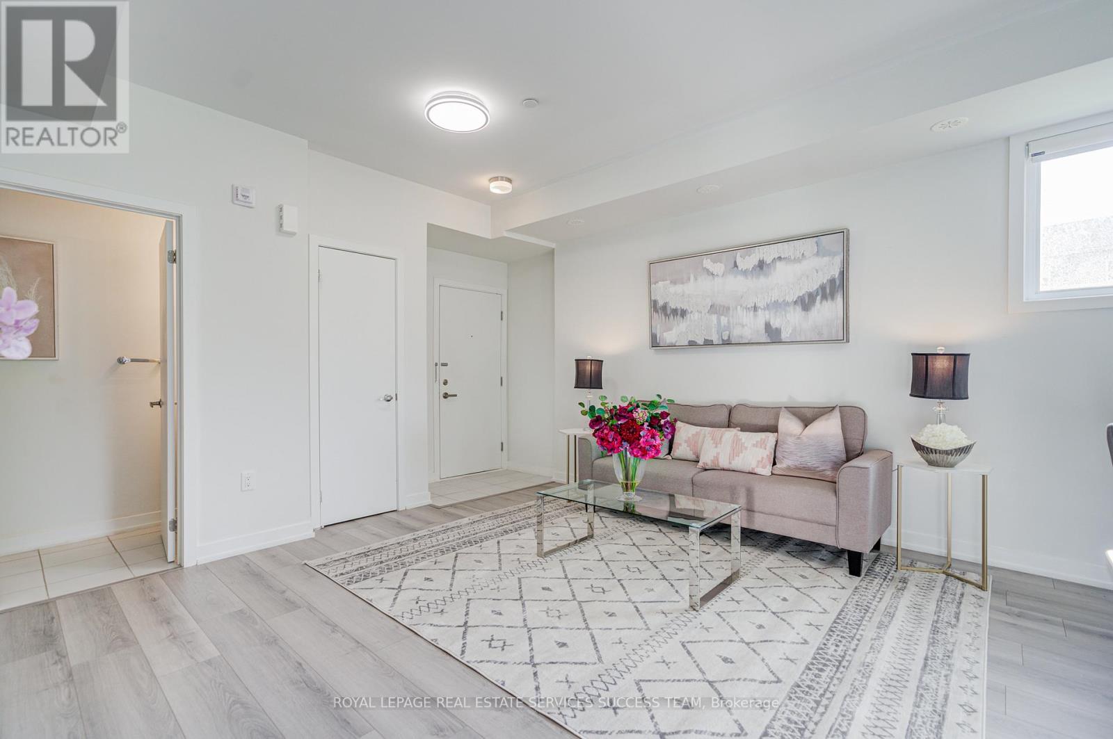 # 2 - 3546 Colonial Drive, Mississauga, Ontario  L5L 0C1 - Photo 12 - W12477806