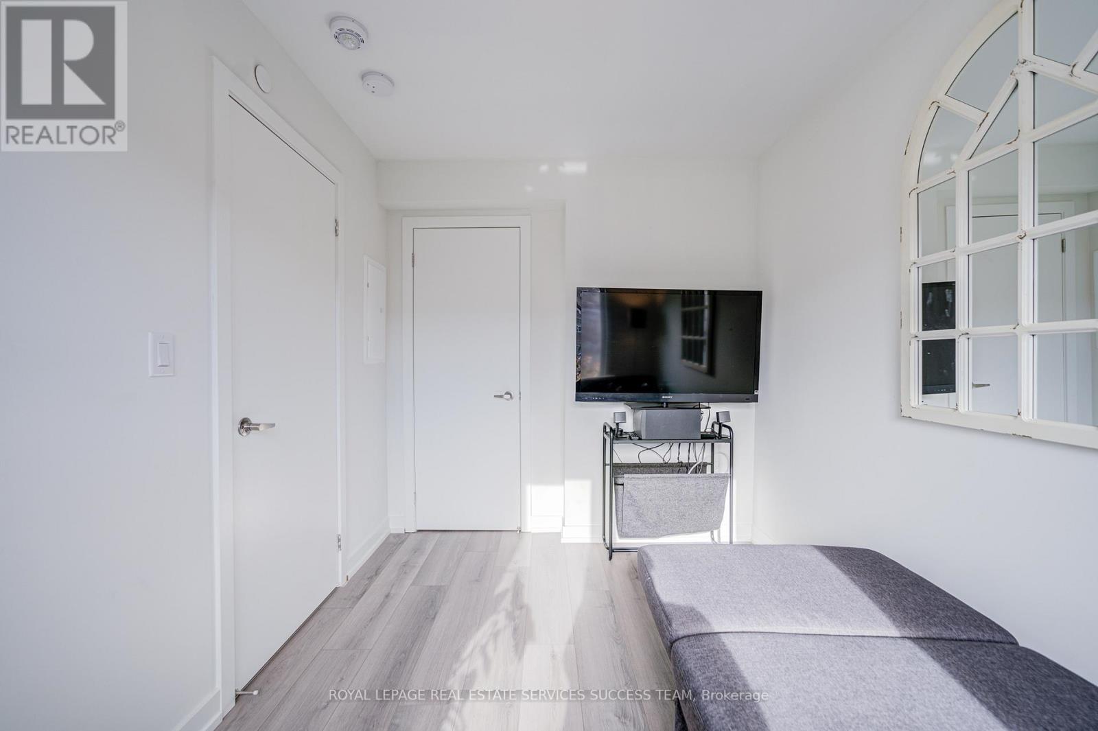 # 2 - 3546 Colonial Drive, Mississauga, Ontario  L5L 0C1 - Photo 30 - W12477806