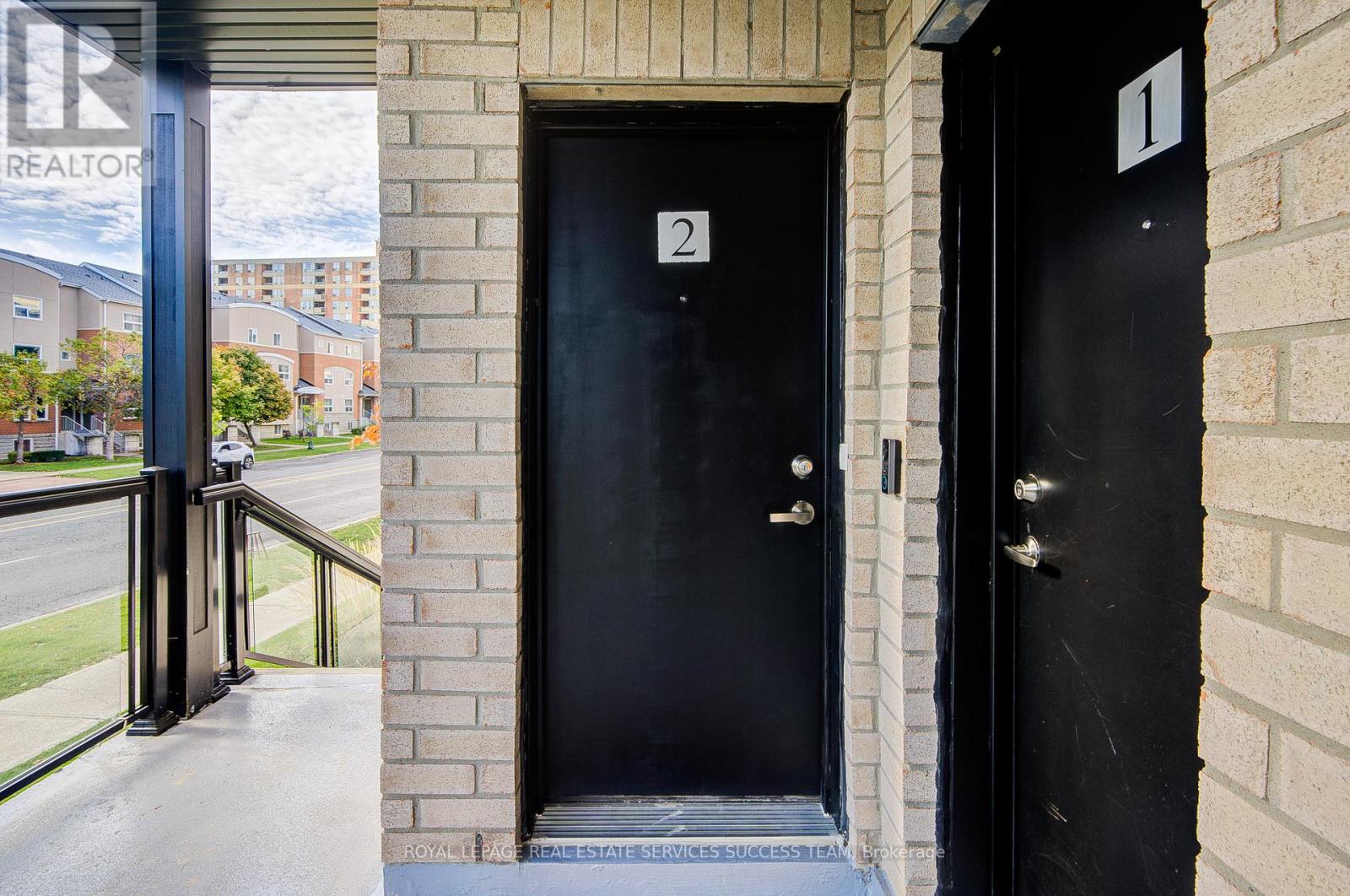 # 2 - 3546 Colonial Drive, Mississauga, Ontario  L5L 0C1 - Photo 8 - W12477806