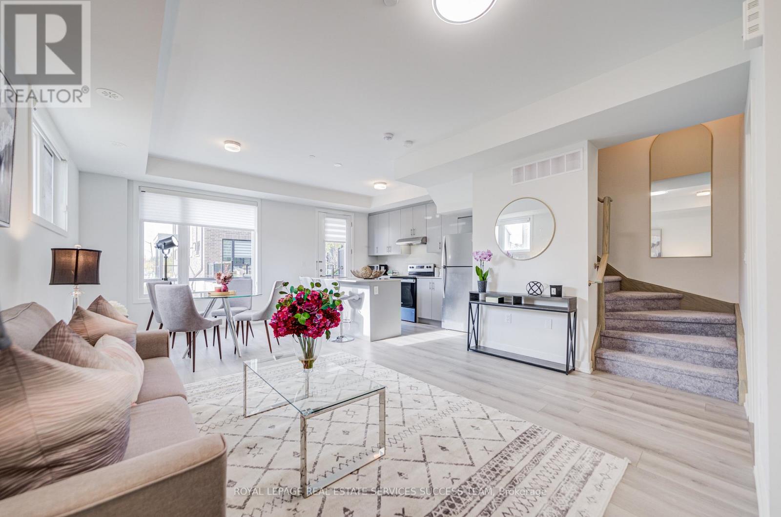 # 2 - 3546 Colonial Drive, Mississauga, Ontario  L5L 0C1 - Photo 9 - W12477806