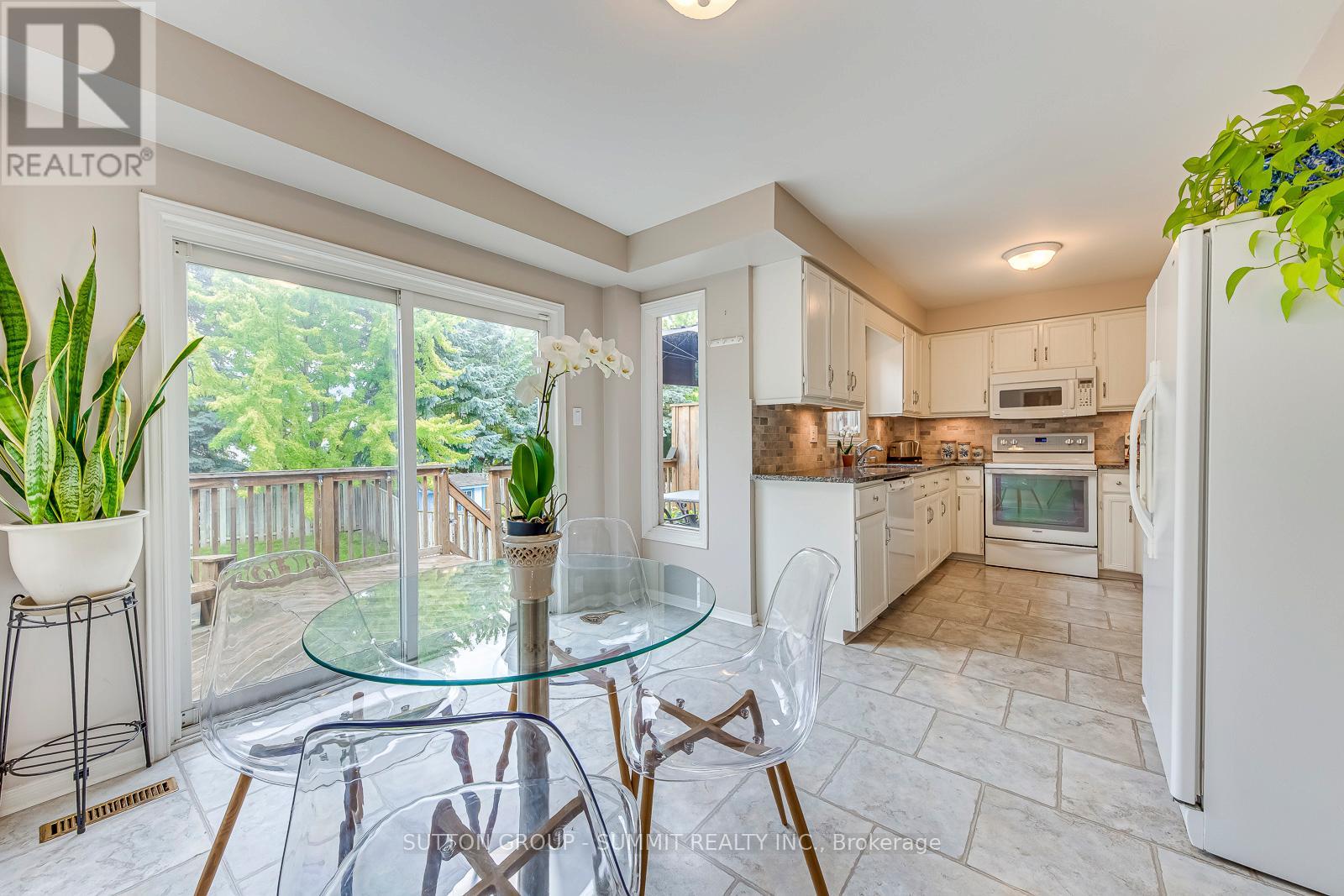 6601 Eastridge Road, Mississauga, Ontario  L5N 4L8 - Photo 17 - W12477819