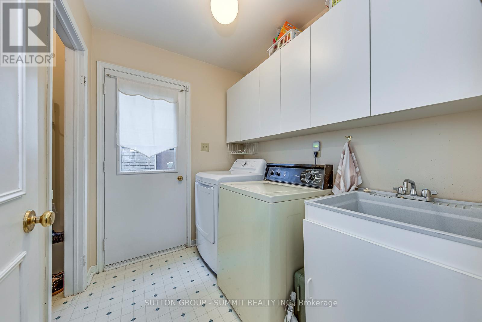 6601 Eastridge Road, Mississauga, Ontario  L5N 4L8 - Photo 22 - W12477819