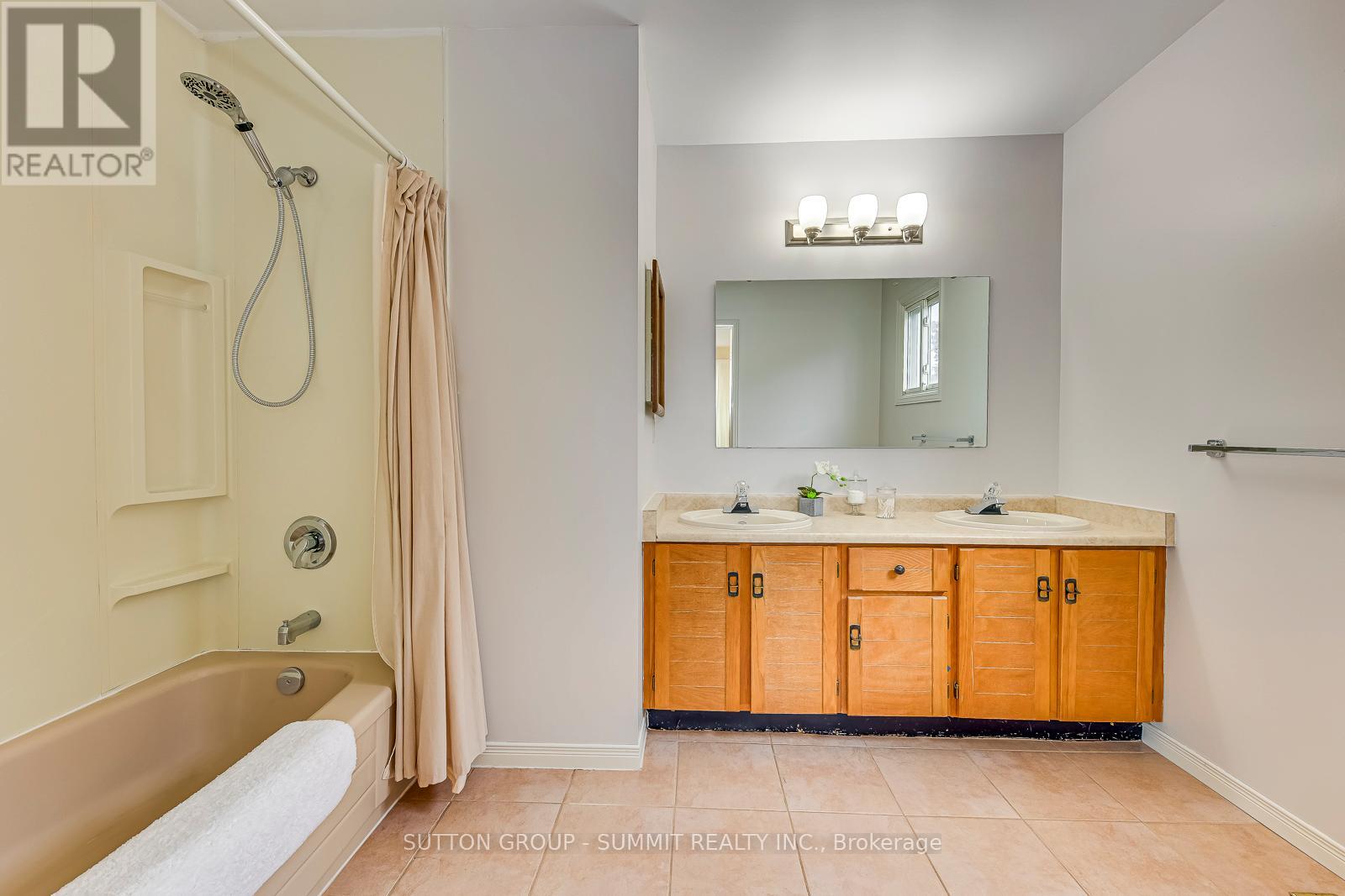 6601 Eastridge Road, Mississauga, Ontario  L5N 4L8 - Photo 29 - W12477819
