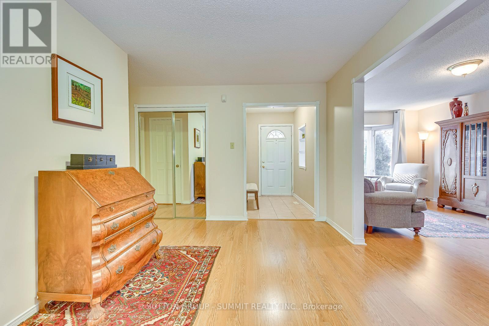 6601 Eastridge Road, Mississauga, Ontario  L5N 4L8 - Photo 4 - W12477819
