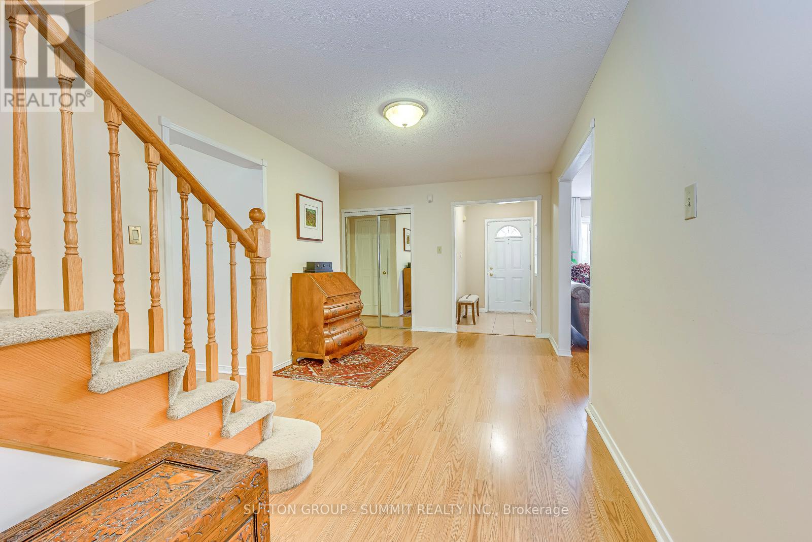 6601 Eastridge Road, Mississauga, Ontario  L5N 4L8 - Photo 5 - W12477819