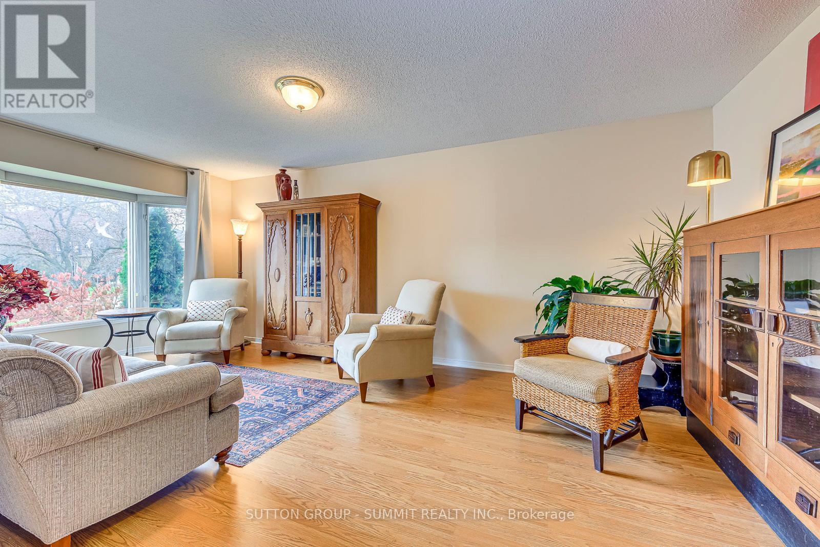 6601 Eastridge Road, Mississauga, Ontario  L5N 4L8 - Photo 7 - W12477819