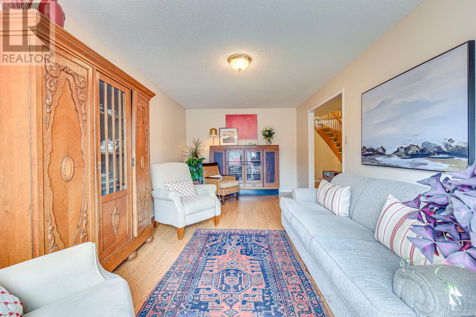 6601 Eastridge Road, Mississauga, Ontario  L5N 4L8 - Photo 9 - W12477819