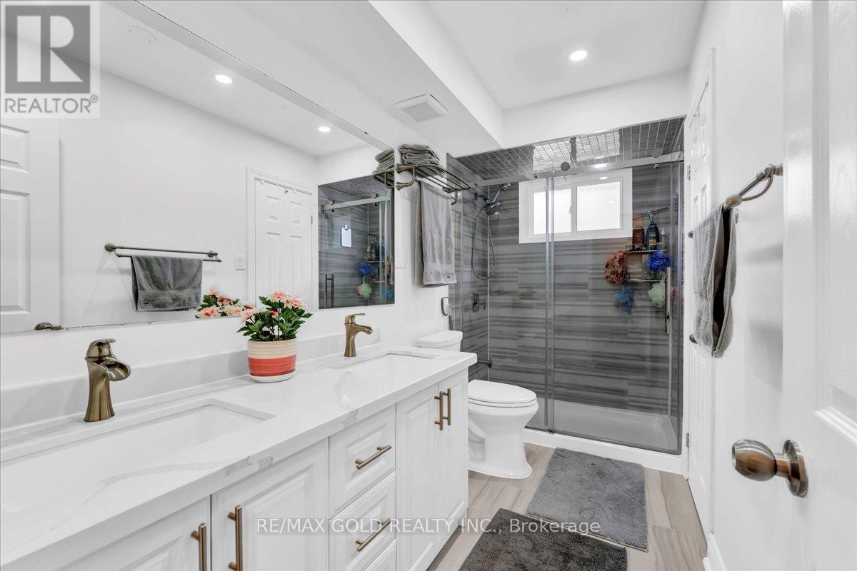 53 Dorchester Drive, Brampton, Ontario  L6T 3E2 - Photo 29 - W12477829