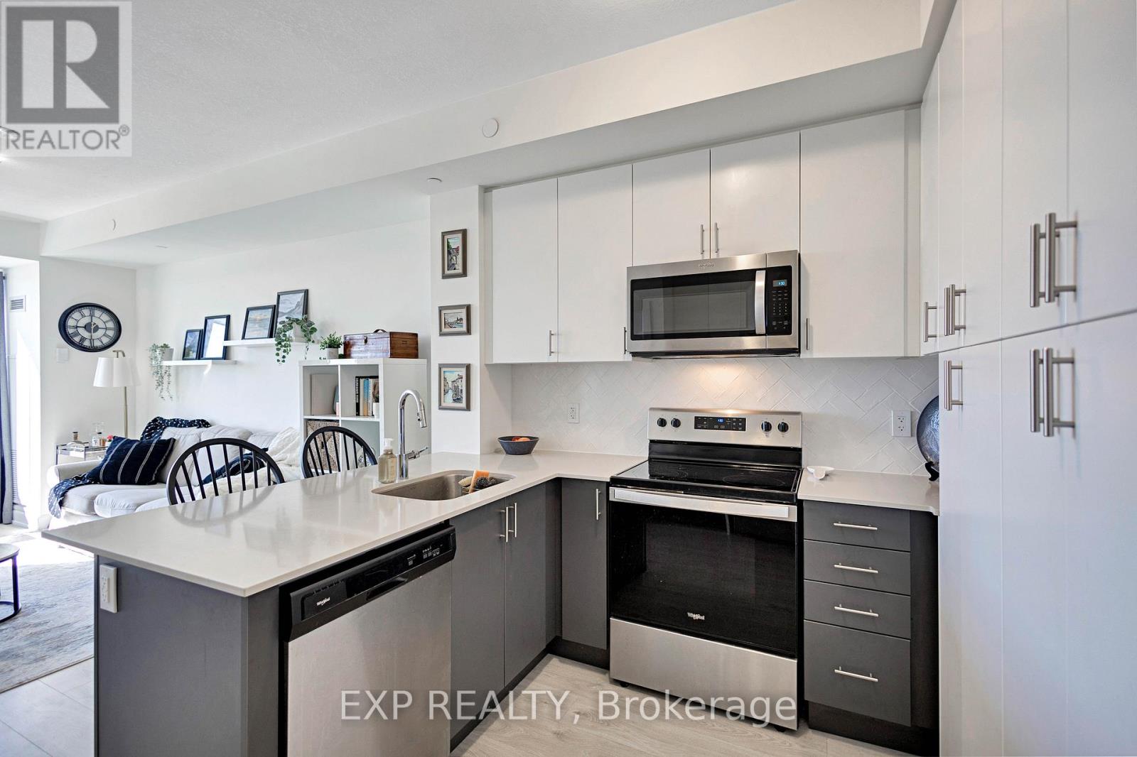 721 - 3200 William Coltson Avenue, Oakville, Ontario  L6H 7W6 - Photo 7 - W12477879