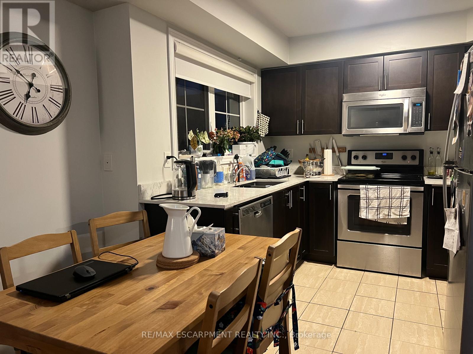 6 - 2444 Post Road, Oakville, Ontario  L6H 0J2 - Photo 3 - W12477883