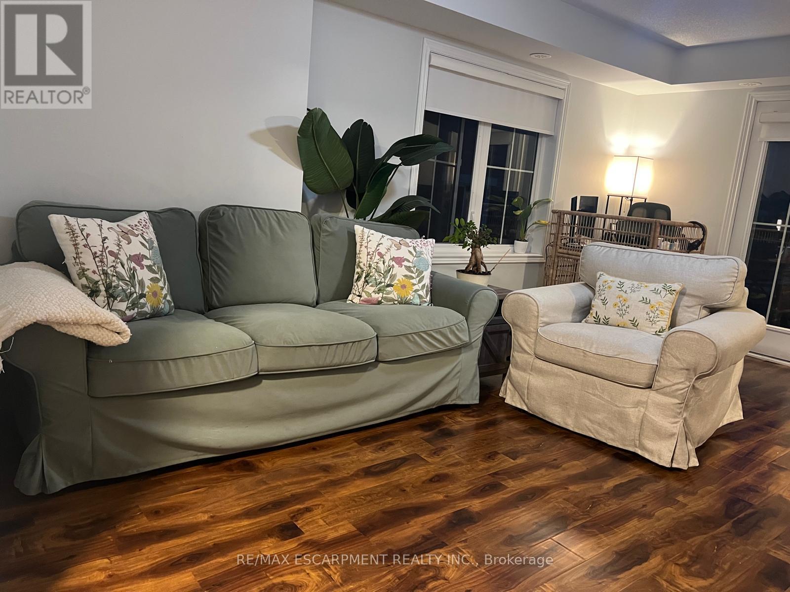 6 - 2444 Post Road, Oakville, Ontario  L6H 0J2 - Photo 4 - W12477883
