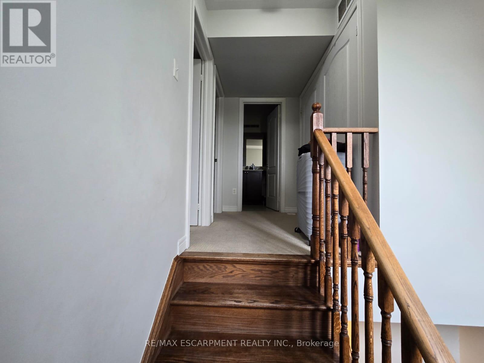 6 - 2444 Post Road, Oakville, Ontario  L6H 0J2 - Photo 8 - W12477883