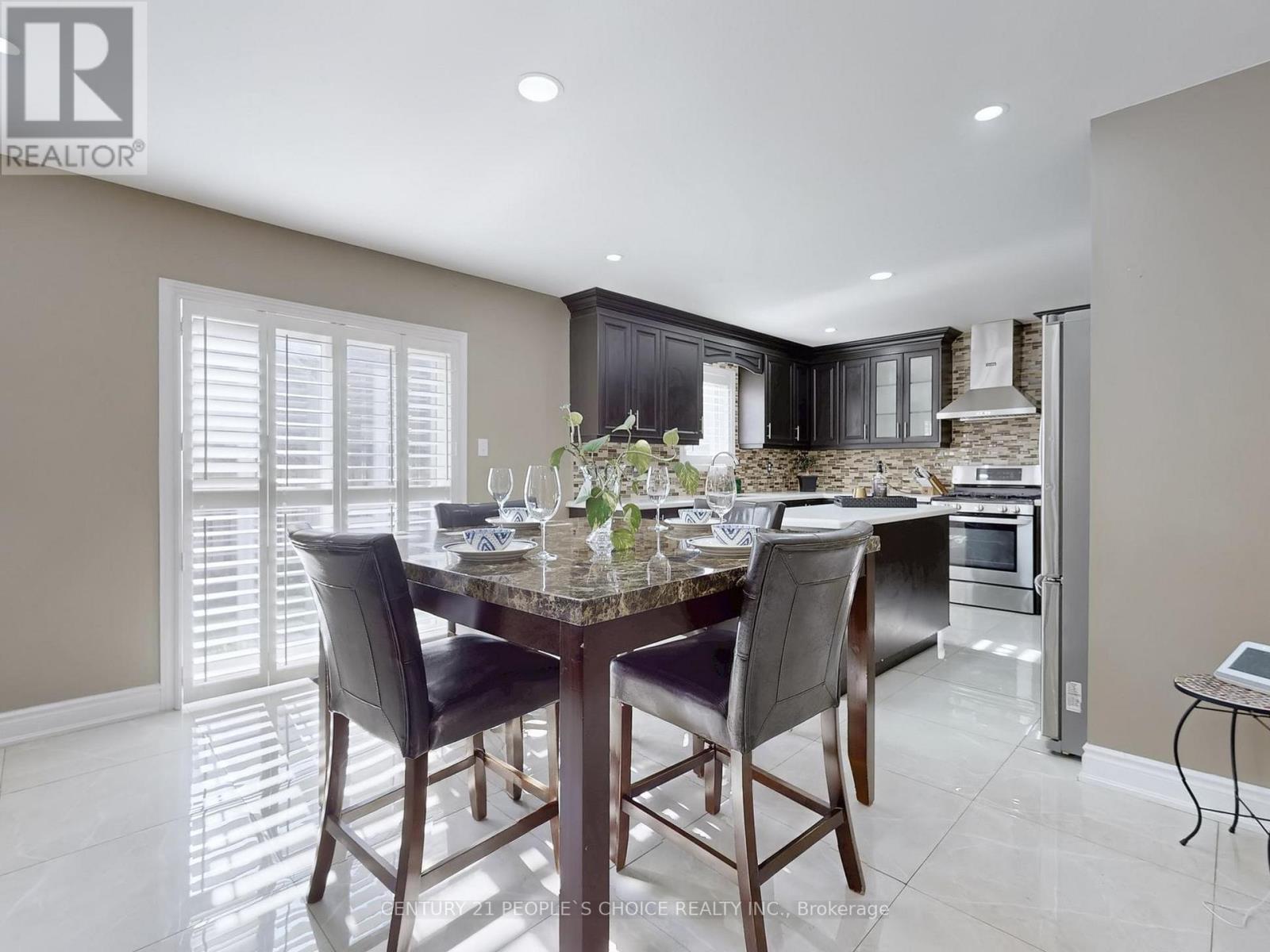 230 Edenbrook Hill Drive, Brampton, Ontario  L7A 2W7 - Photo 17 - W12477906