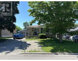 MAIN - 30 COLLINS CRESCENT, Aurora, Ontario