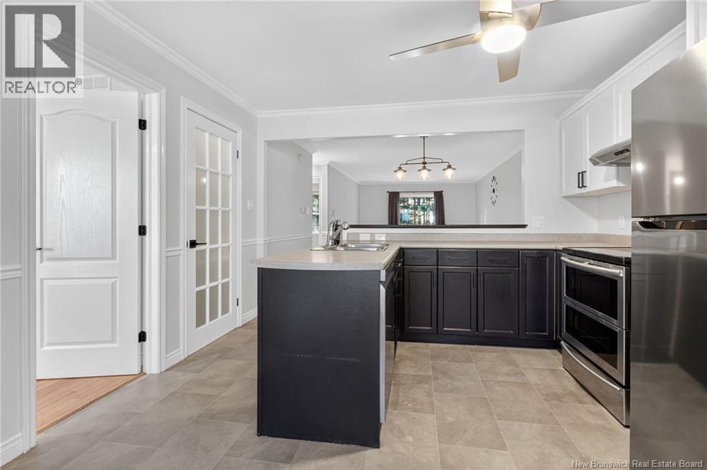 21 Firmin Crescent, Dieppe, New Brunswick  E1A 7T1 - Photo 3 - NB129064