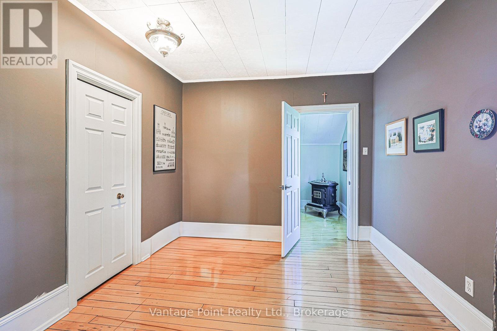 557440 4th Concession S, Meaford, Ontario  N4K 5N8 - Photo 34 - X12366472