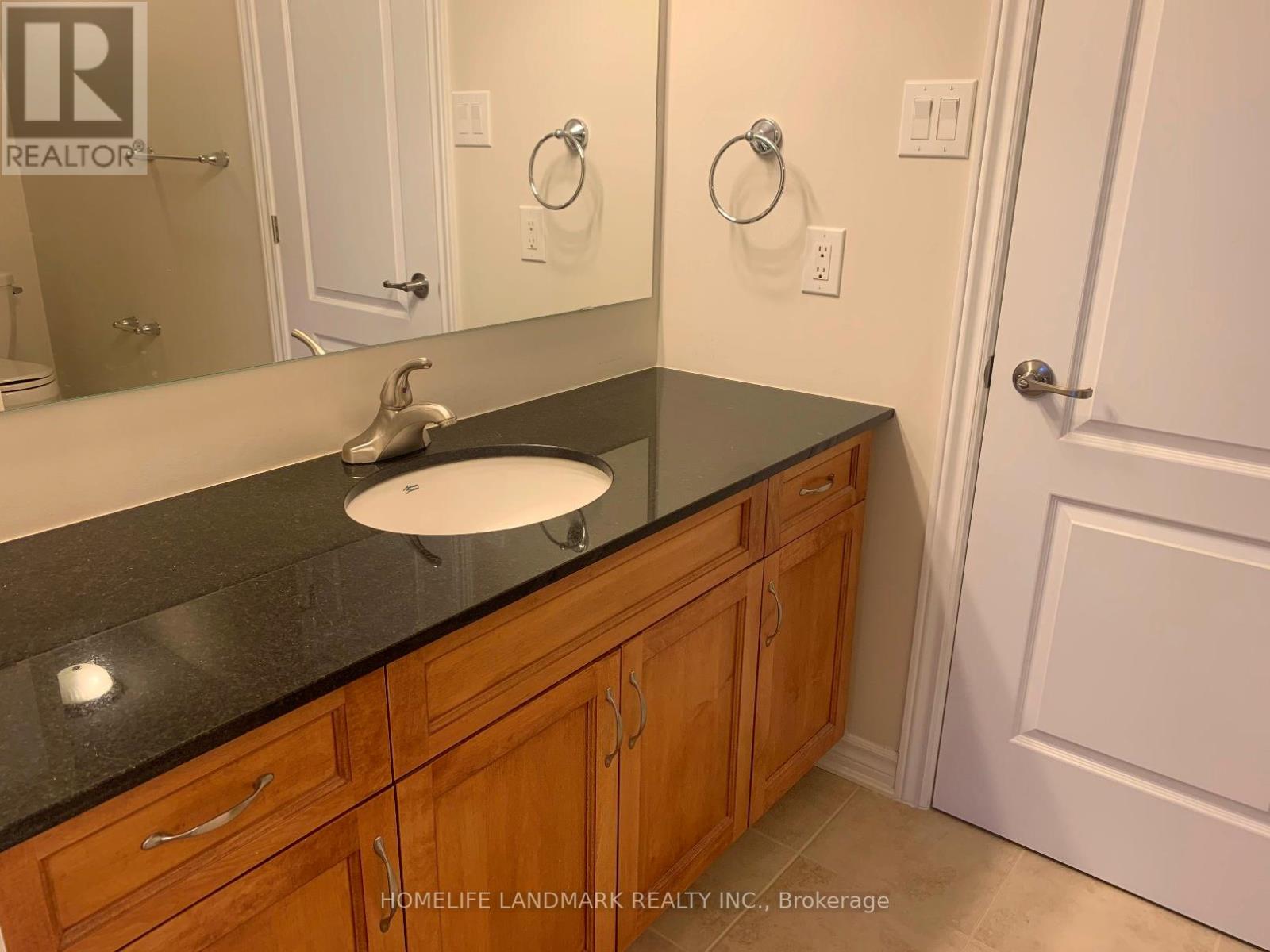 753 Rosehill Avenue, Ottawa, Ontario  K2S 0X1 - Photo 18 - X12477788