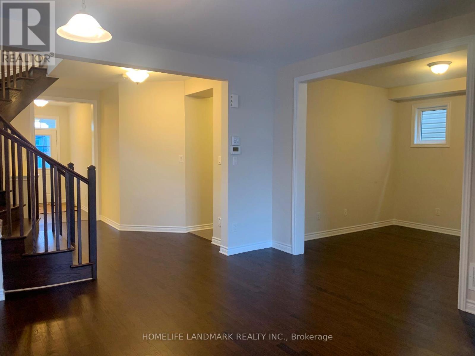 753 Rosehill Avenue, Ottawa, Ontario  K2S 0X1 - Photo 2 - X12477788