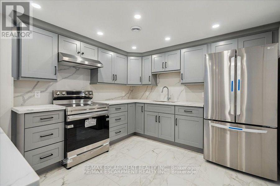 4 Sunrow Gate, Hamilton, Ontario  L8E 5C1 - Photo 43 - X12477789