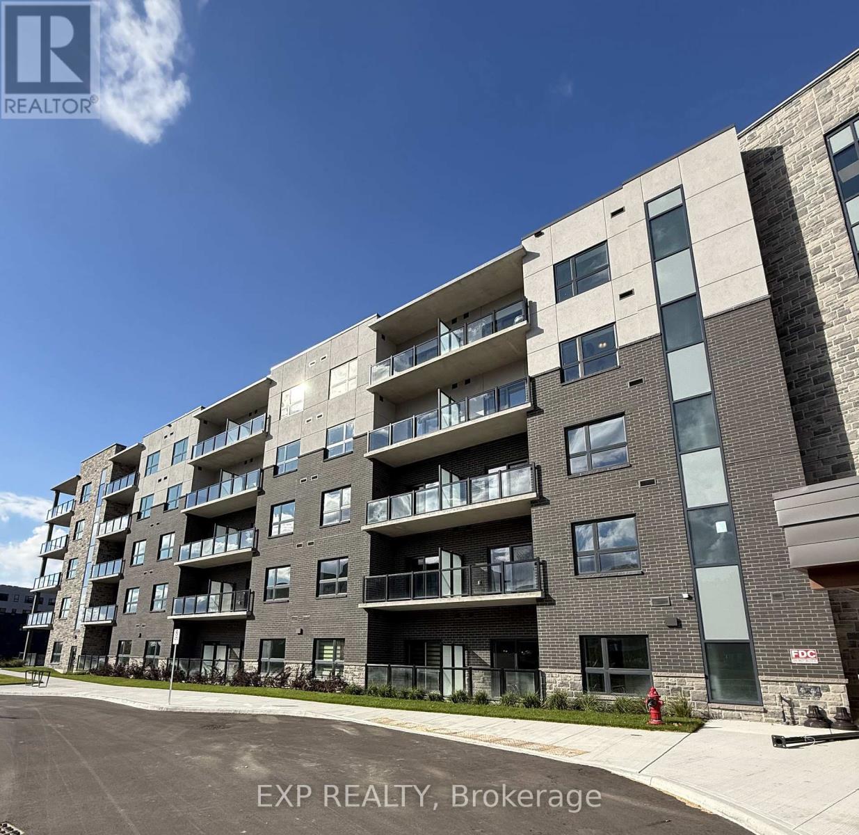 116 - 1100 Lackner Place S, Kitchener, Ontario  N2A 0M1 - Photo 2 - X12477911