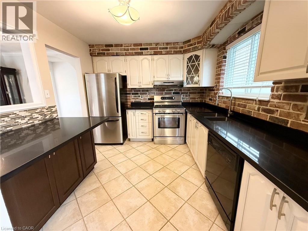 91 Garside Crescent, Brampton, Ontario  L6S 1H5 - Photo 3 - 40781703