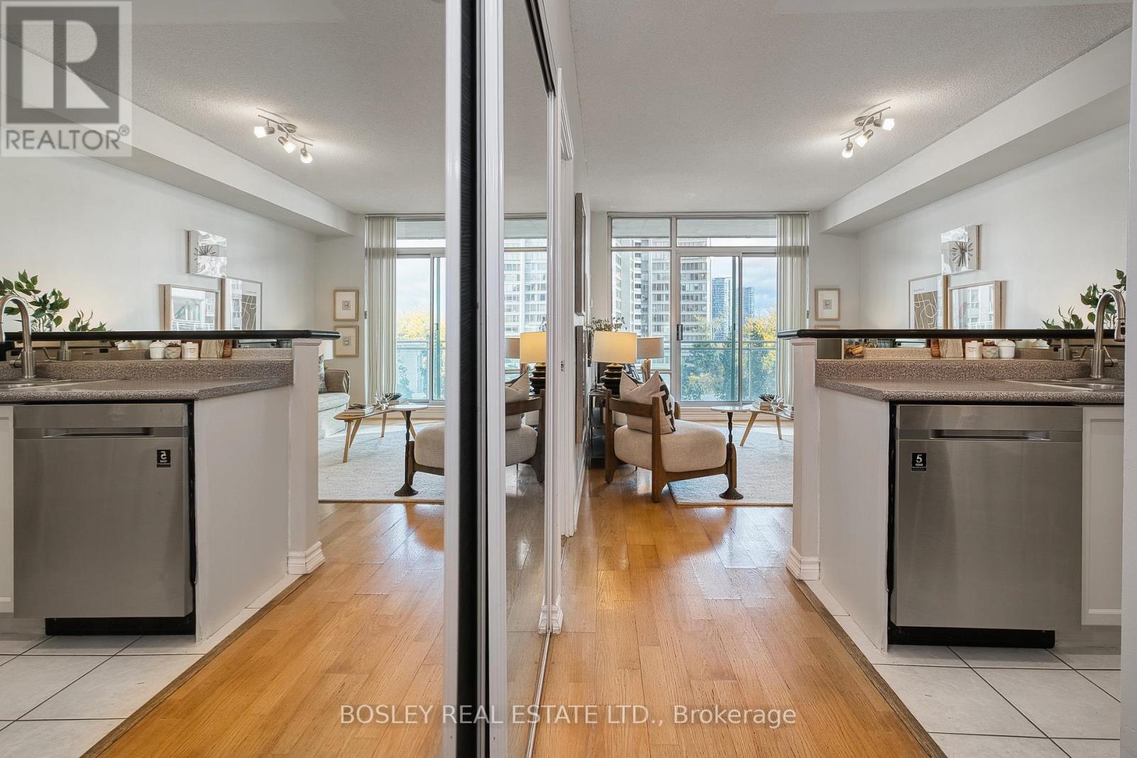 518 - 5 Marine Parade Drive, Toronto, Ontario  M8V 4B4 - Photo 10 - W12477947