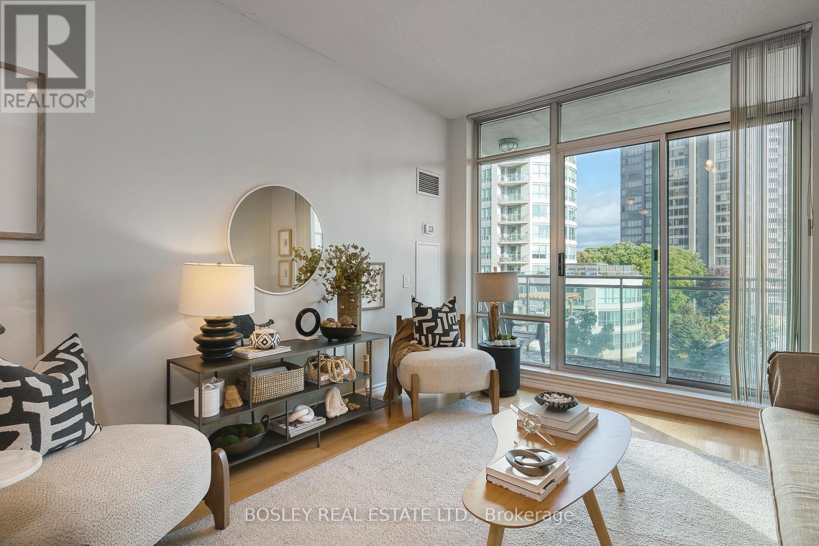 518 - 5 Marine Parade Drive, Toronto, Ontario  M8V 4B4 - Photo 15 - W12477947