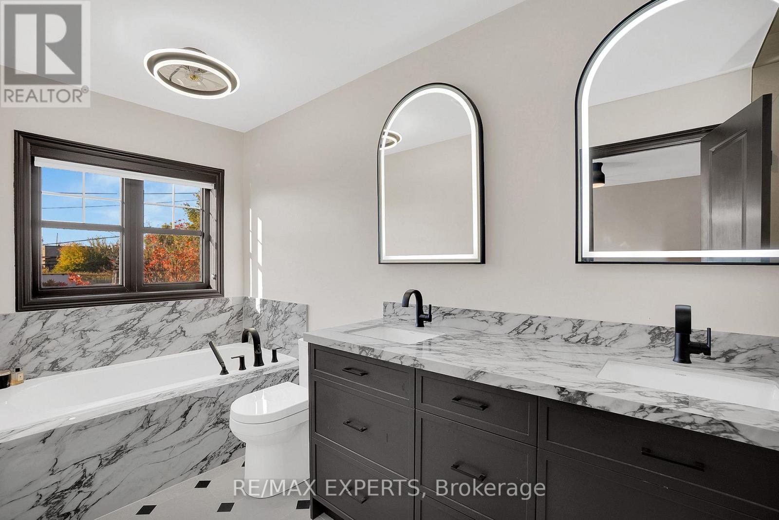 18 Morra Avenue, Caledon, Ontario  L7E 4K5 - Photo 21 - W12477952