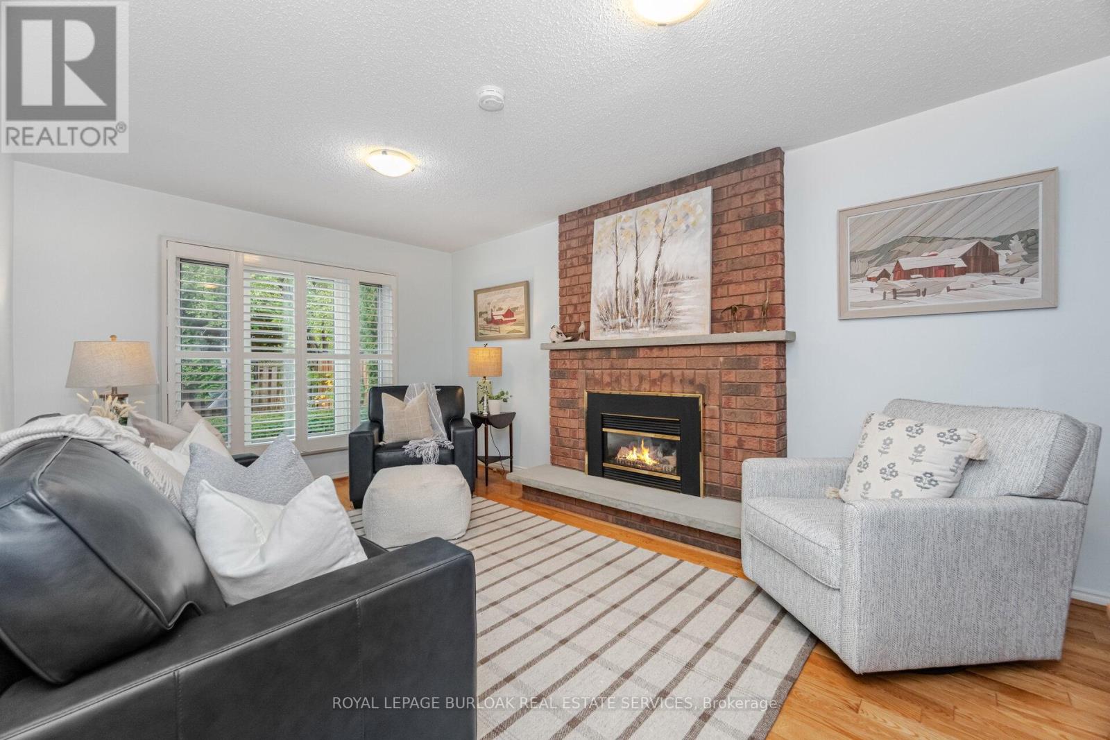 1040 Manchester Crescent, Oakville, Ontario  L6M 1G2 - Photo 17 - W12478007