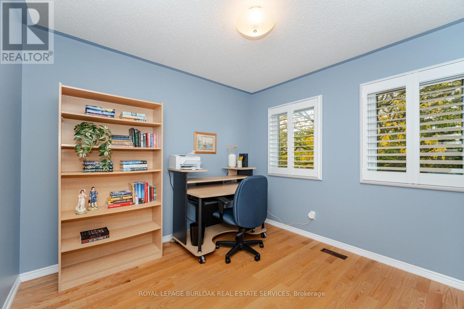 1040 Manchester Crescent, Oakville, Ontario  L6M 1G2 - Photo 32 - W12478007