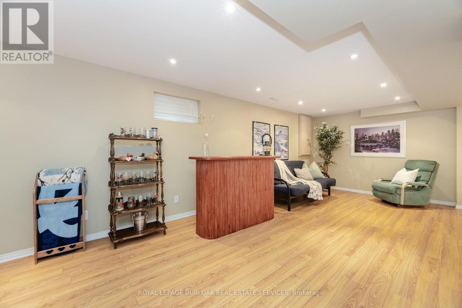 1040 Manchester Crescent, Oakville, Ontario  L6M 1G2 - Photo 38 - W12478007