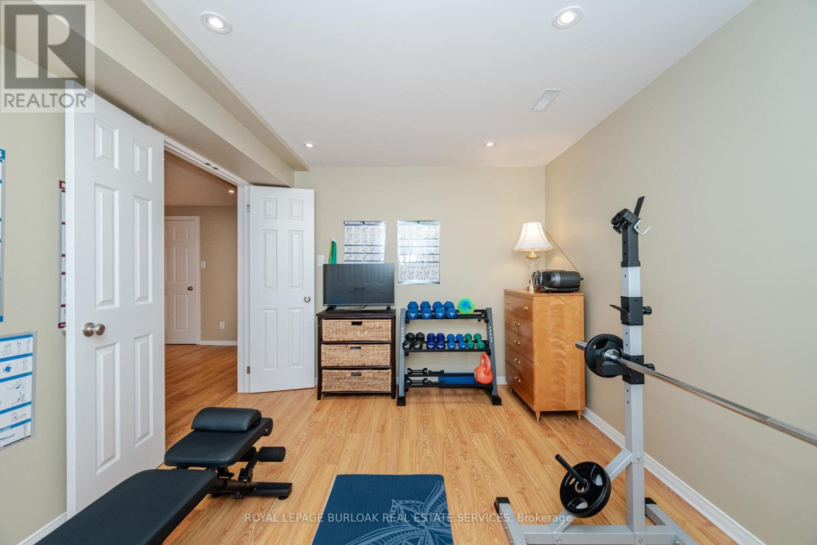 1040 Manchester Crescent, Oakville, Ontario  L6M 1G2 - Photo 42 - W12478007