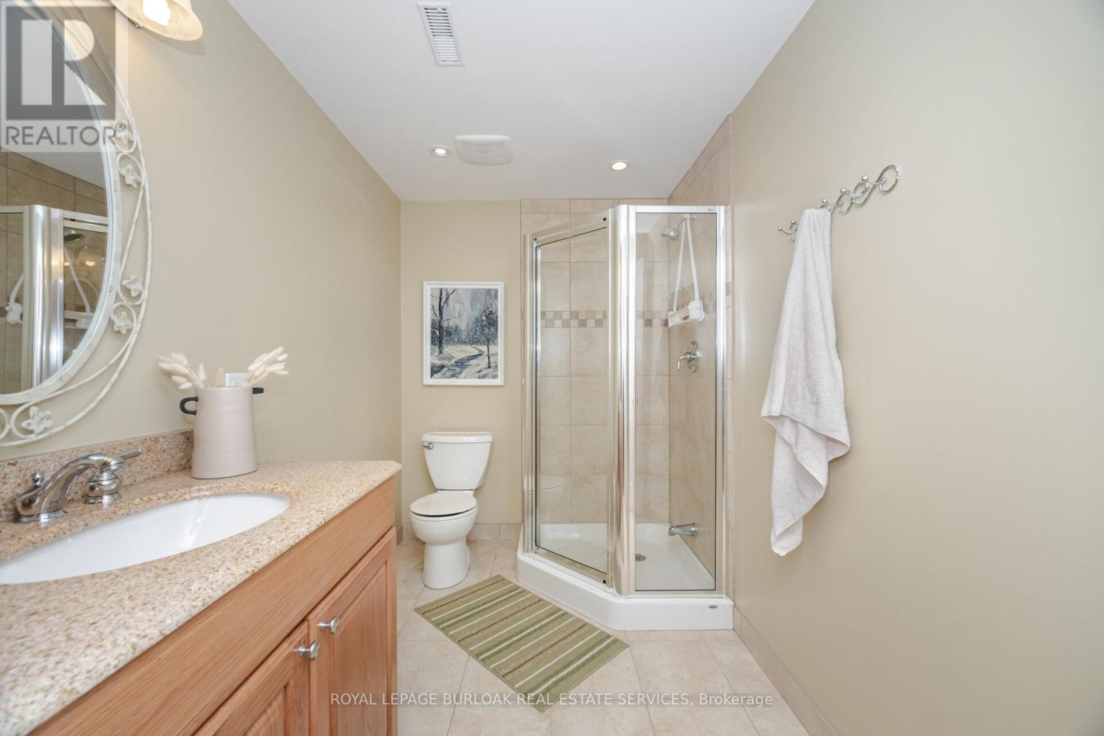 1040 Manchester Crescent, Oakville, Ontario  L6M 1G2 - Photo 43 - W12478007