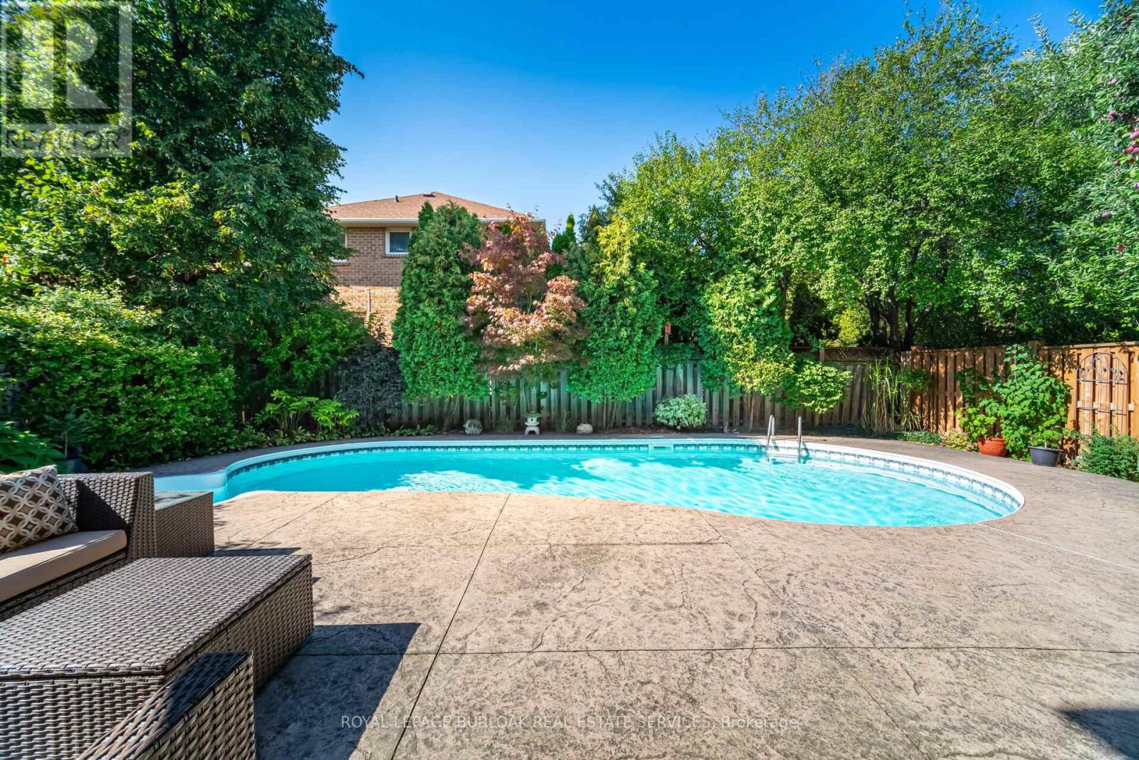 1040 Manchester Crescent, Oakville, Ontario  L6M 1G2 - Photo 44 - W12478007