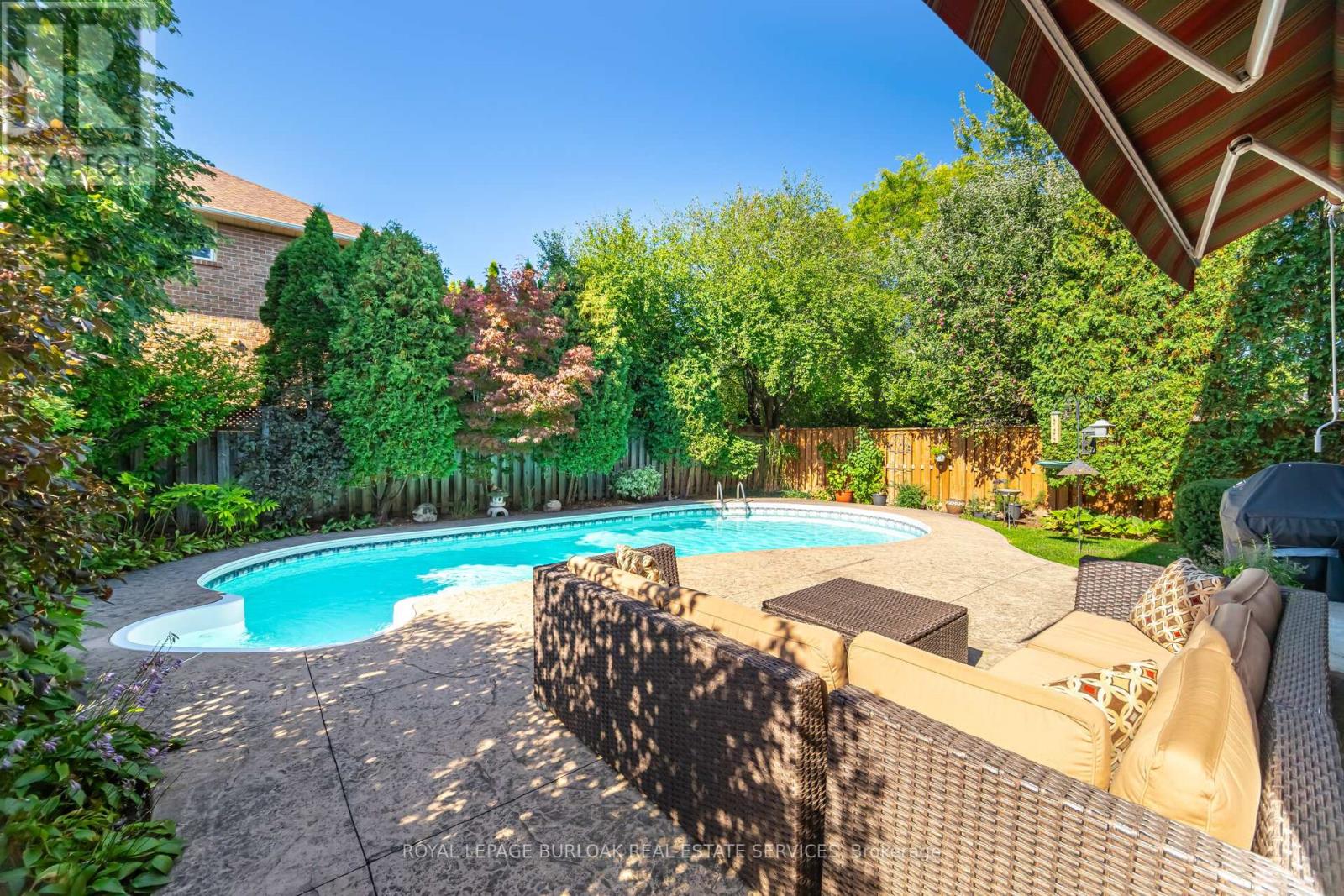 1040 Manchester Crescent, Oakville, Ontario  L6M 1G2 - Photo 45 - W12478007