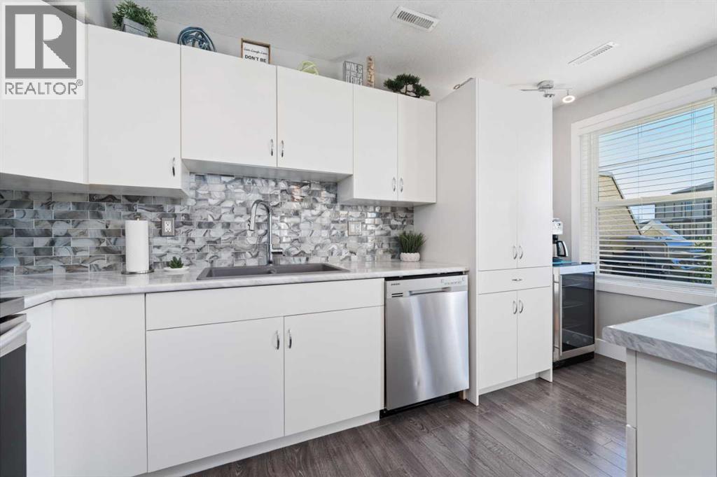 310, 50 Westland Road, Okotoks, Alberta  T1S 2H4 - Photo 4 - A2263510