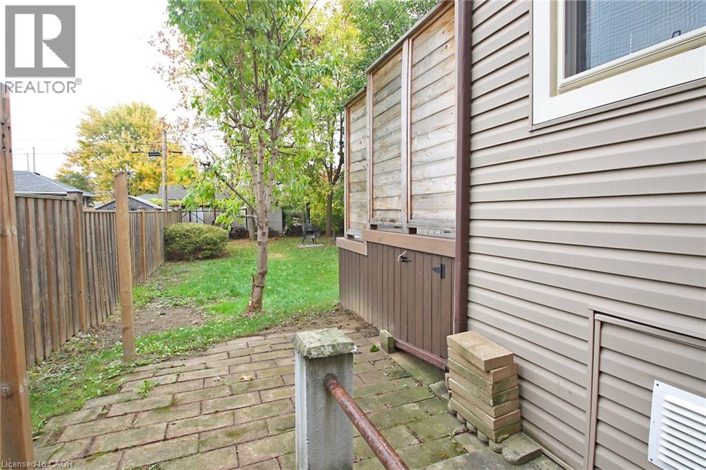 35 Barons Avenue S, Hamilton, Ontario  L8K 2Y1 - Photo 22 - 40764152