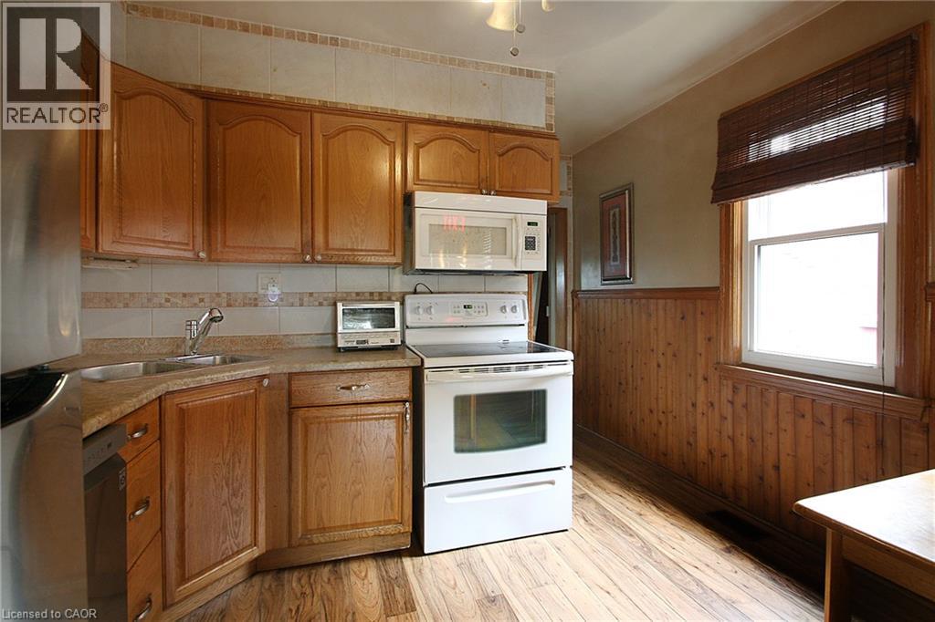 35 Barons Avenue S, Hamilton, Ontario  L8K 2Y1 - Photo 9 - 40764152