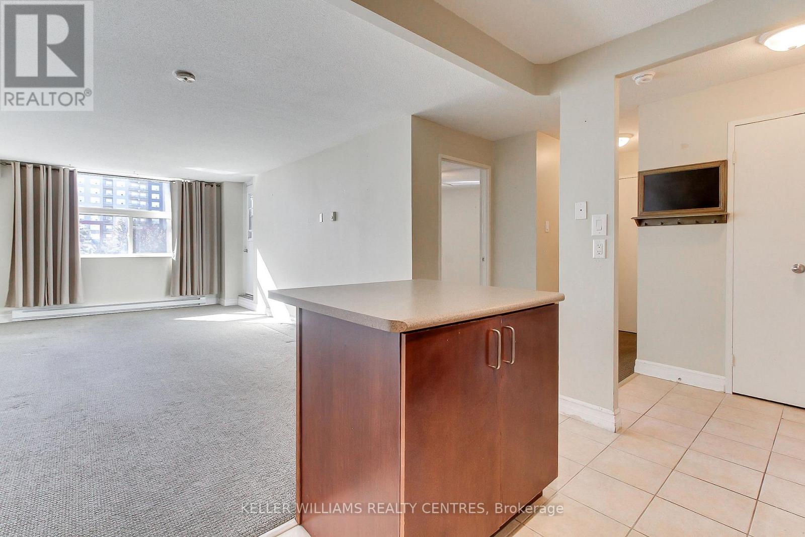 408 - 260 Davis Drive, Newmarket, Ontario  L3Y 7C3 - Photo 14 - N12477683