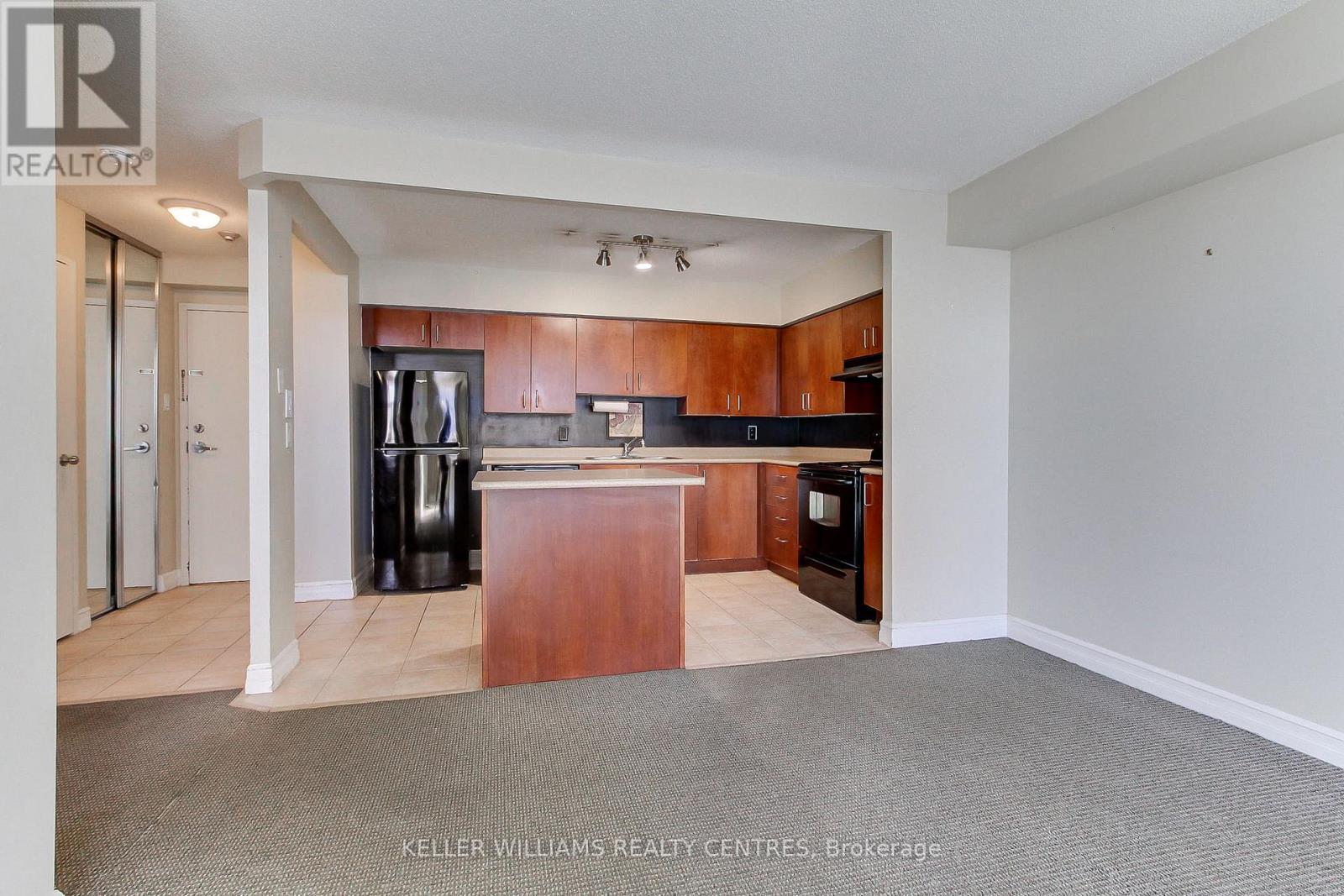 408 - 260 Davis Drive, Newmarket, Ontario  L3Y 7C3 - Photo 15 - N12477683