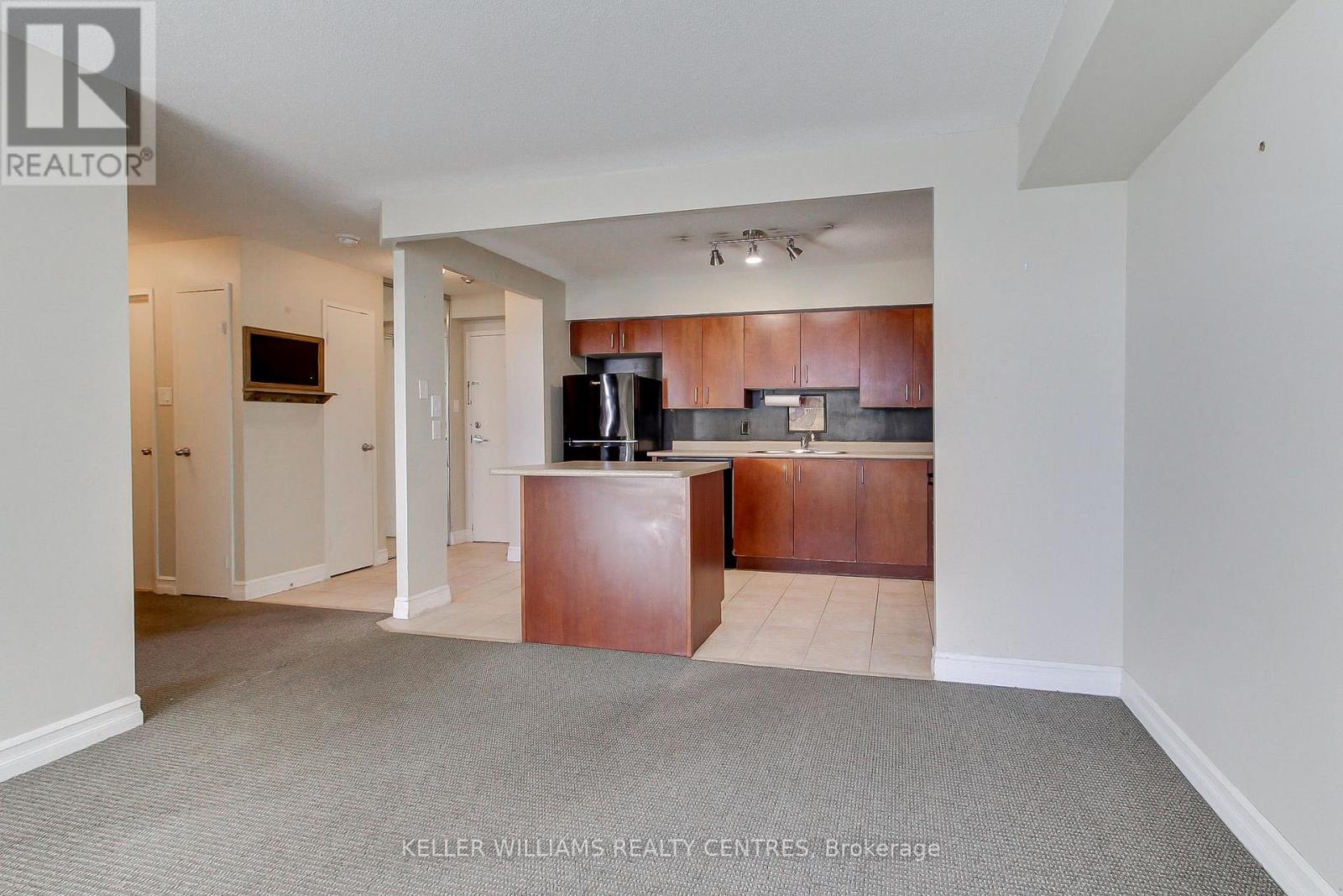 408 - 260 Davis Drive, Newmarket, Ontario  L3Y 7C3 - Photo 17 - N12477683