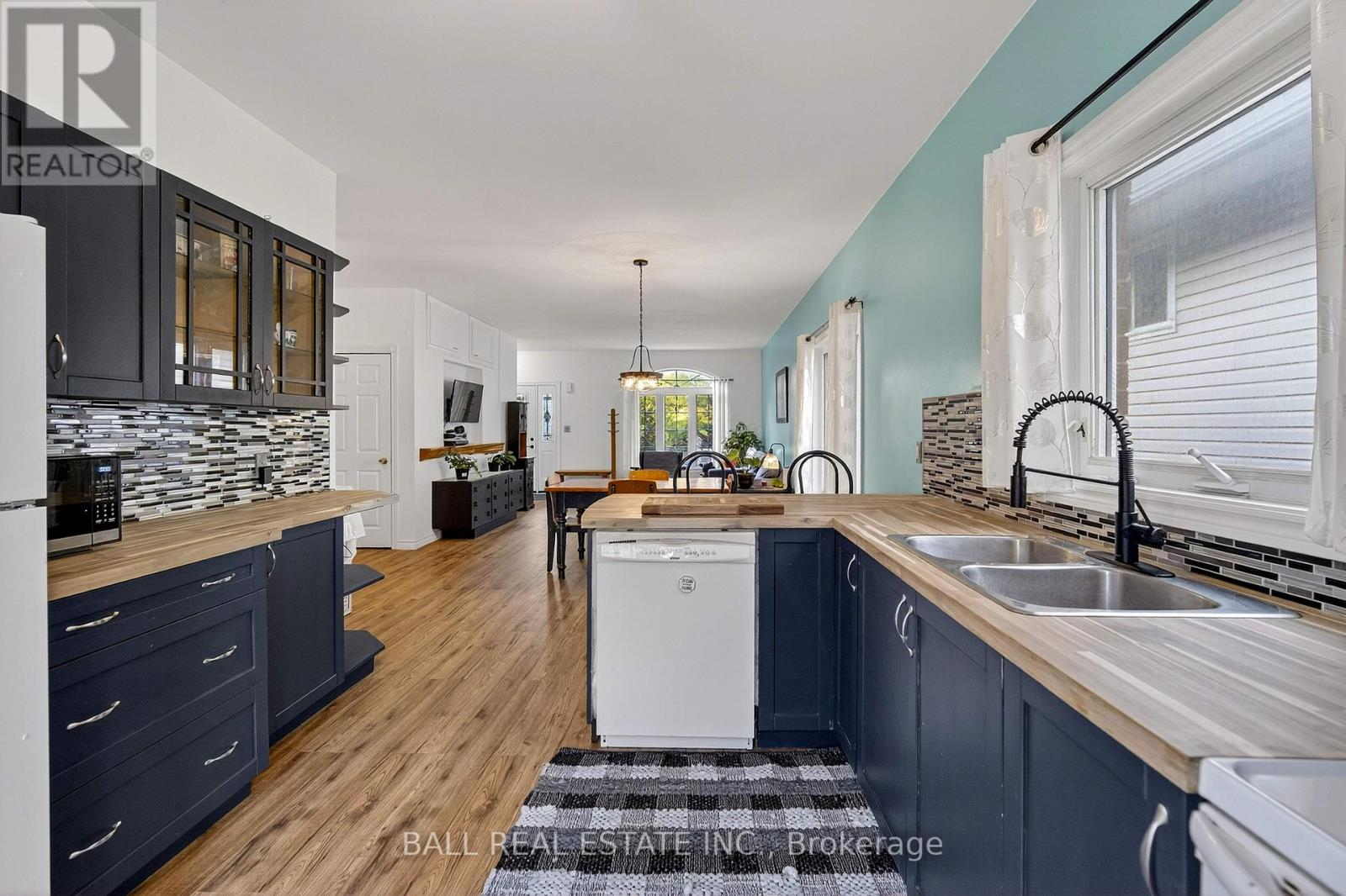 116 Adelaide Street S, Kawartha Lakes, Ontario  K9V 0B7 - Photo 11 - X12478213