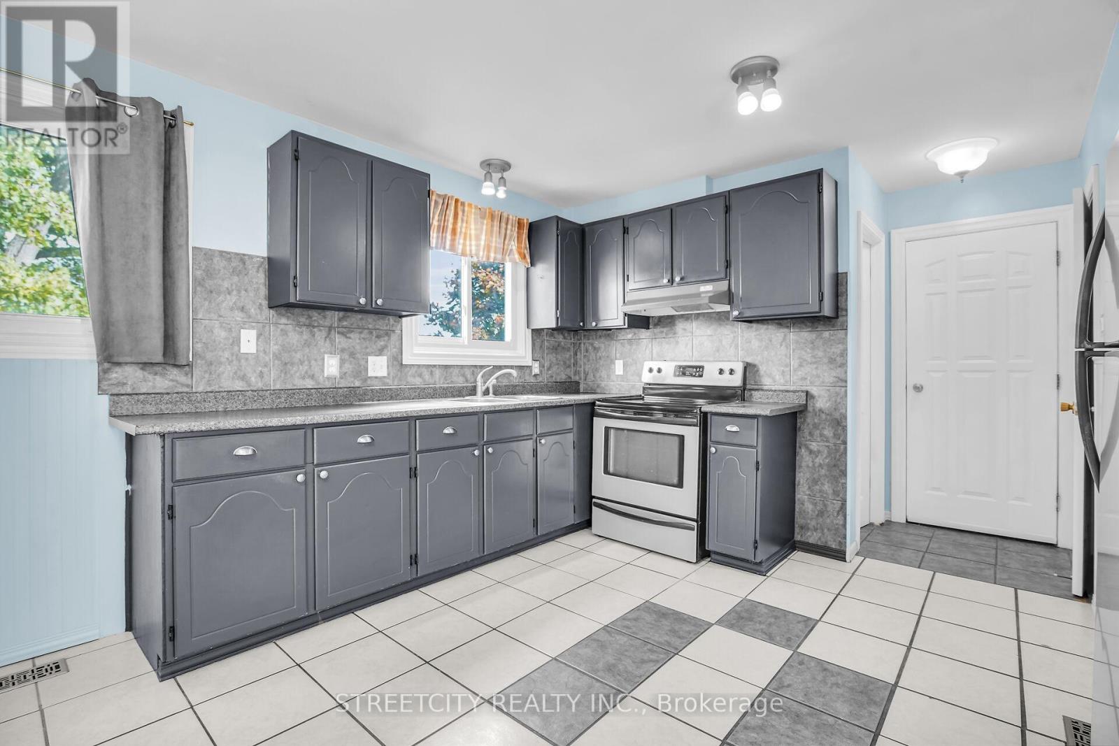 456 Alston Road, London South, Ontario  N6C 3B9 - Photo 12 - X12478206