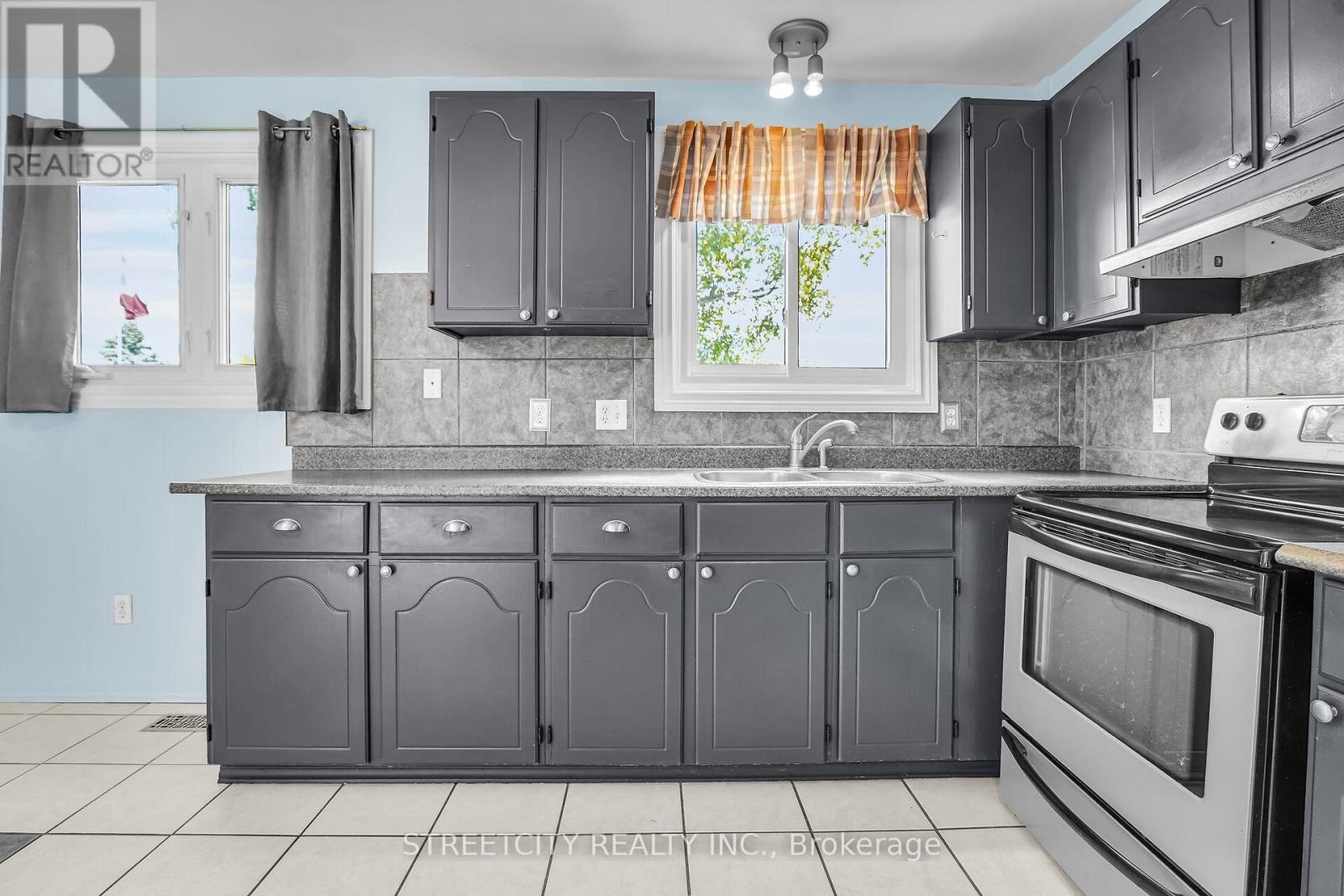 456 Alston Road, London South, Ontario  N6C 3B9 - Photo 14 - X12478206