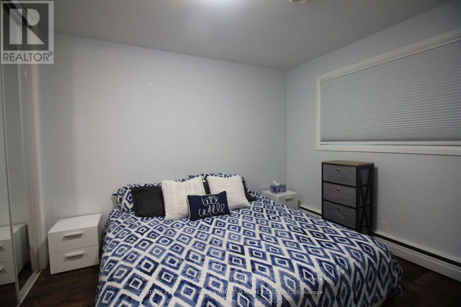 133 Deer Park Circle W, London North, Ontario  N6H 3B9 - Photo 23 - X12478215