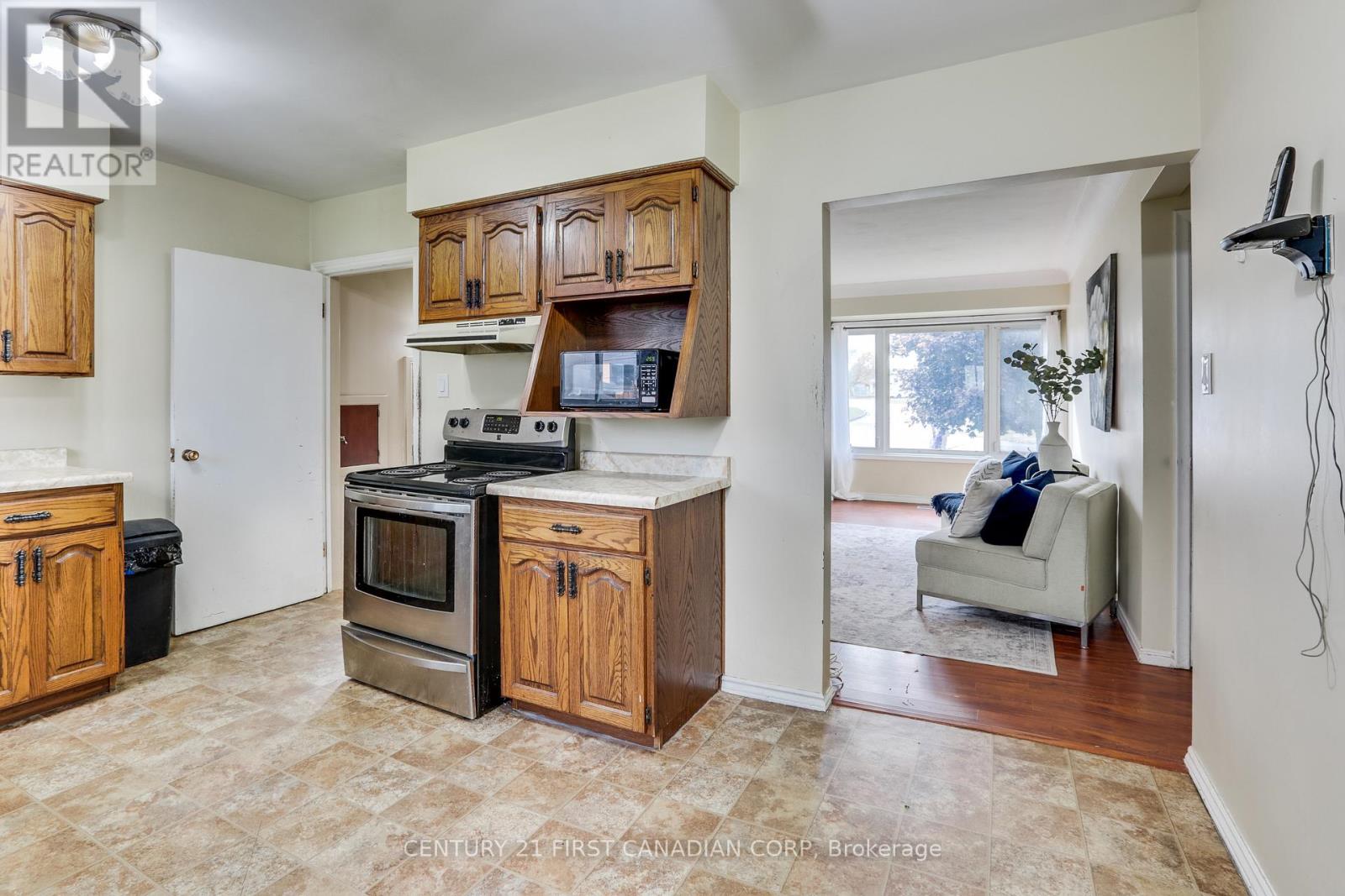 110 Alison Avenue, Cambridge, Ontario  N1R 1N4 - Photo 11 - X12478228