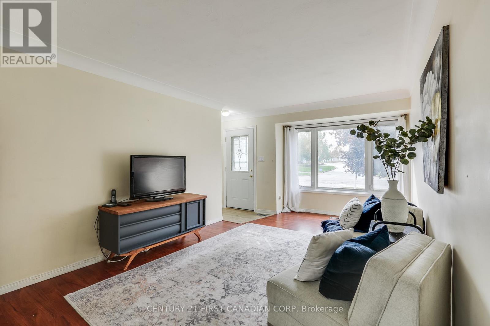 110 Alison Avenue, Cambridge, Ontario  N1R 1N4 - Photo 9 - X12478228