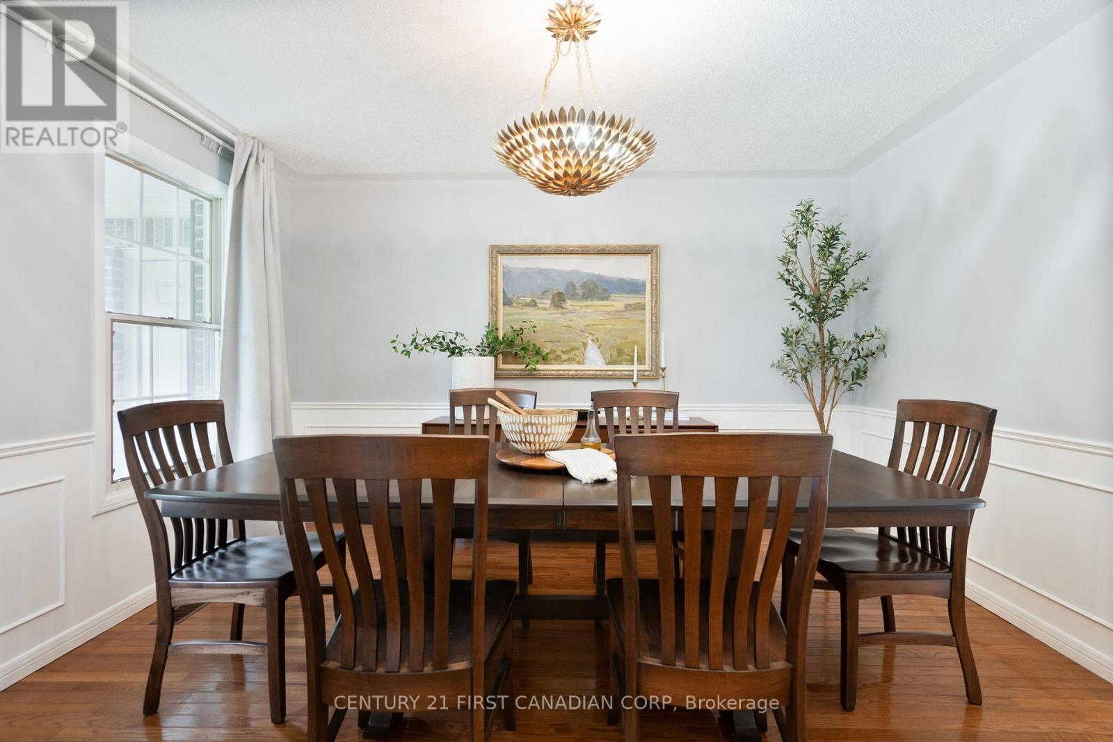 90 Meridene Crescent W, London North, Ontario  N5X 1G2 - Photo 8 - X12478288