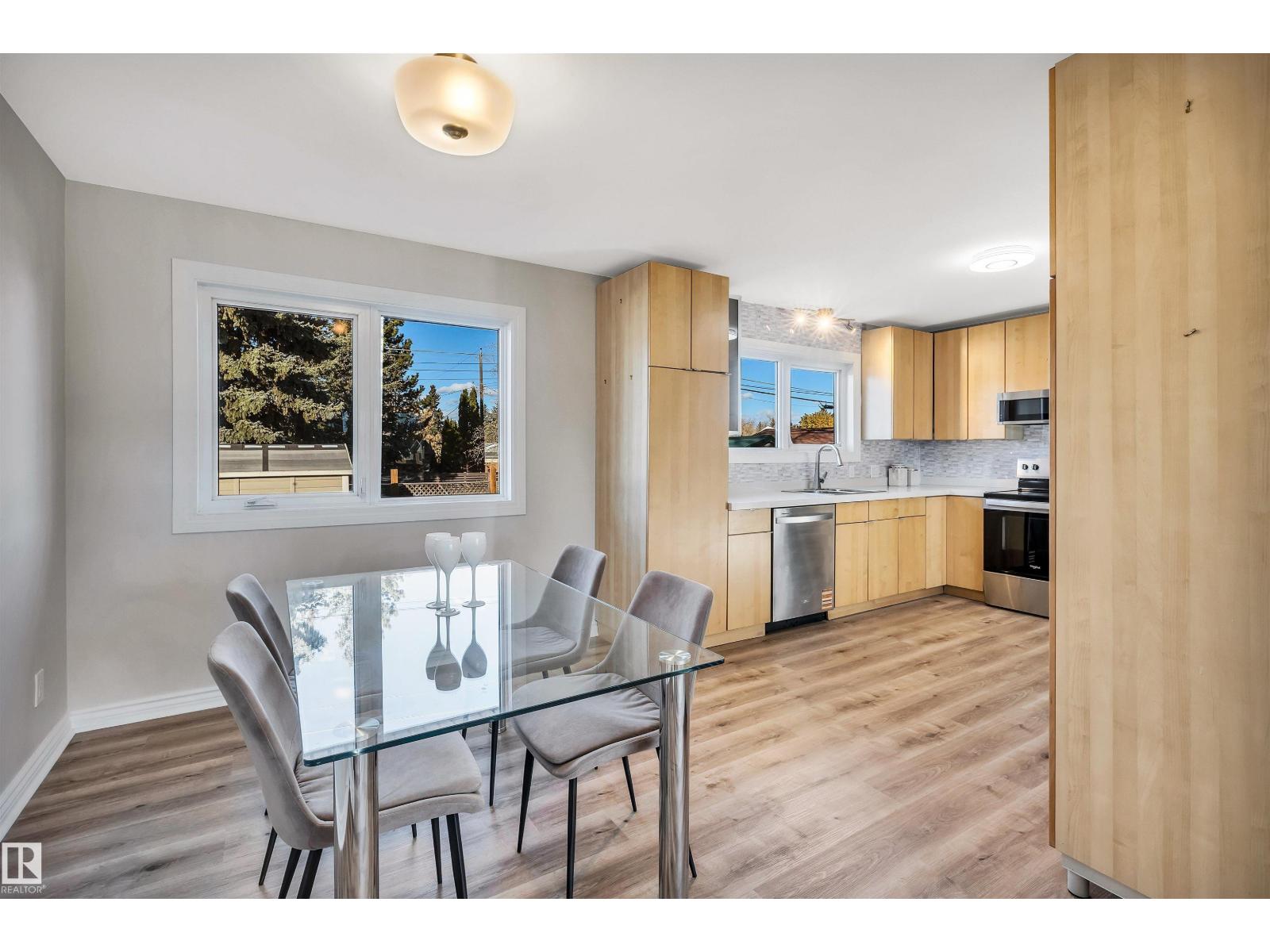 16208 87 Av Nw, Edmonton, Alberta  T5R 4G9 - Photo 11 - E4463175