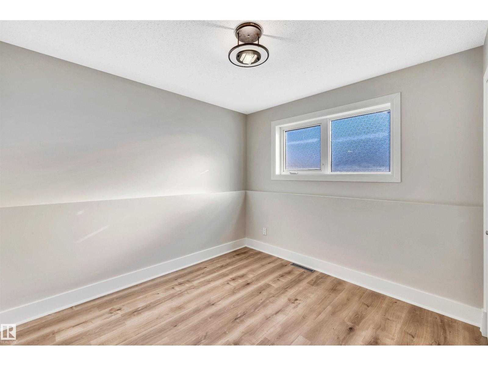 16208 87 Av Nw, Edmonton, Alberta  T5R 4G9 - Photo 36 - E4463175